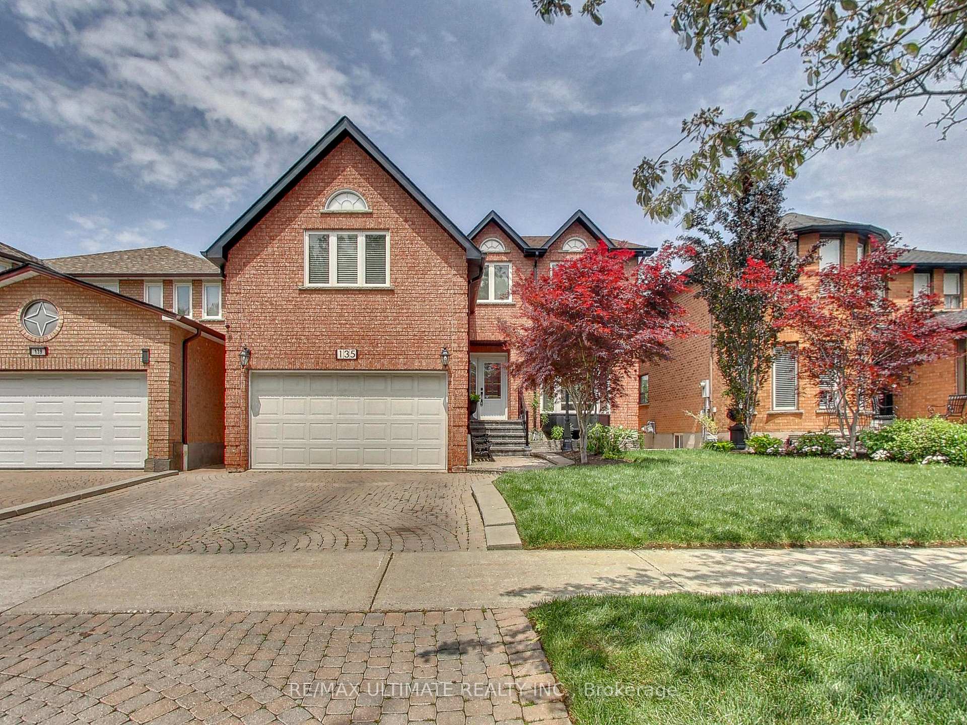 135 Glenn Hawthorne Boulevard, Mississauga, ON L5R 2K8