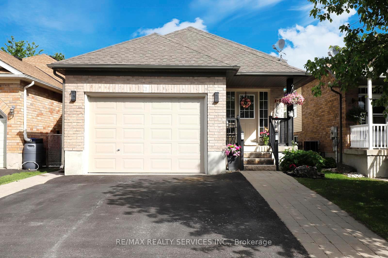 101 Glengarry Road, Orangeville, ON L9W 5E4
