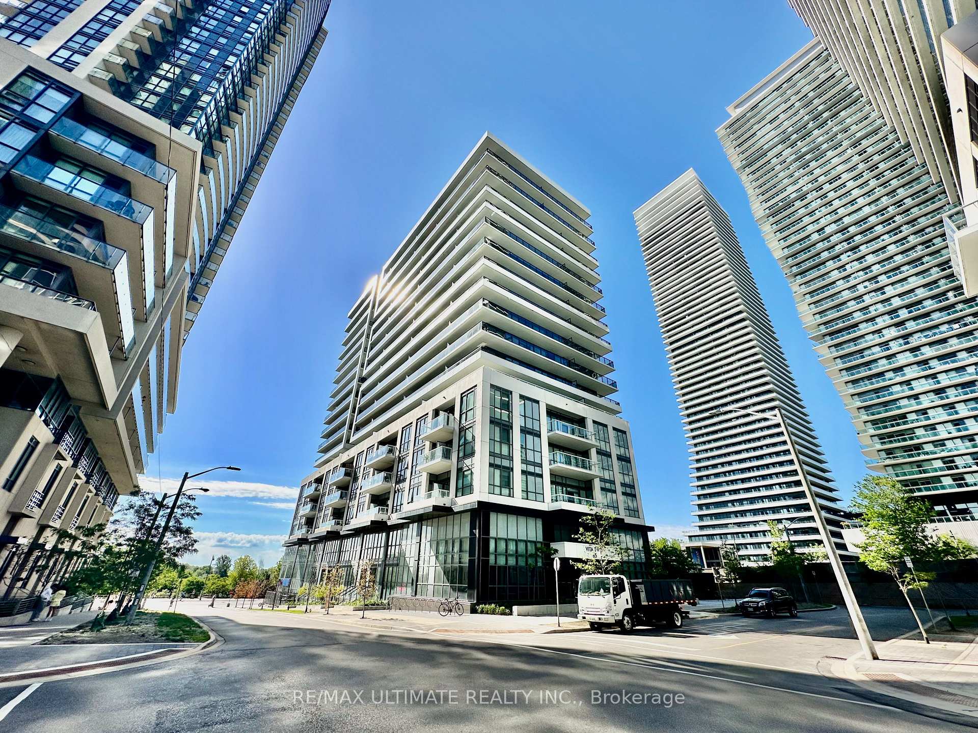 65 Annie Craig Drive UPH06, Toronto W06, ON M8V 0G3