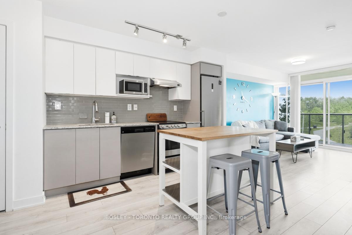 160 Flemington Road 408, Toronto W04, ON M6A 0A9