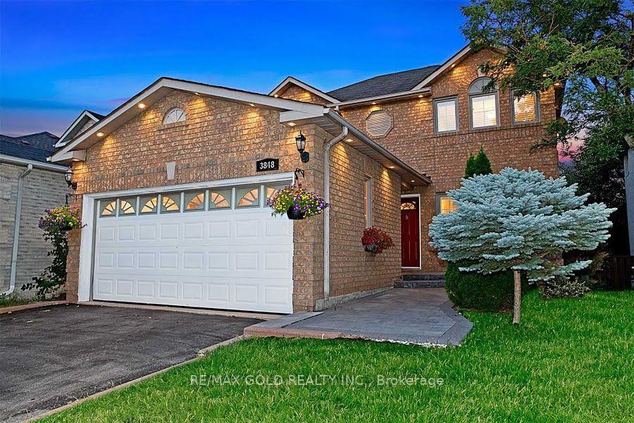 3848 Periwinkle Crescent, Mississauga, ON L5N 6W8