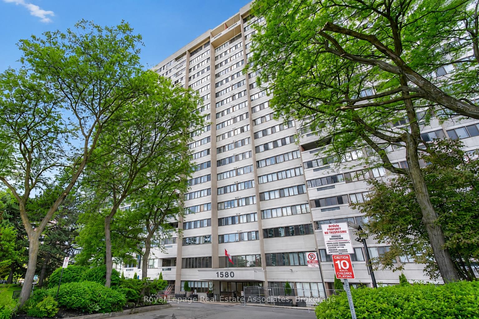 1580 MIssissauga Valley Boulevard 901, Mississauga, ON L5A 3T8