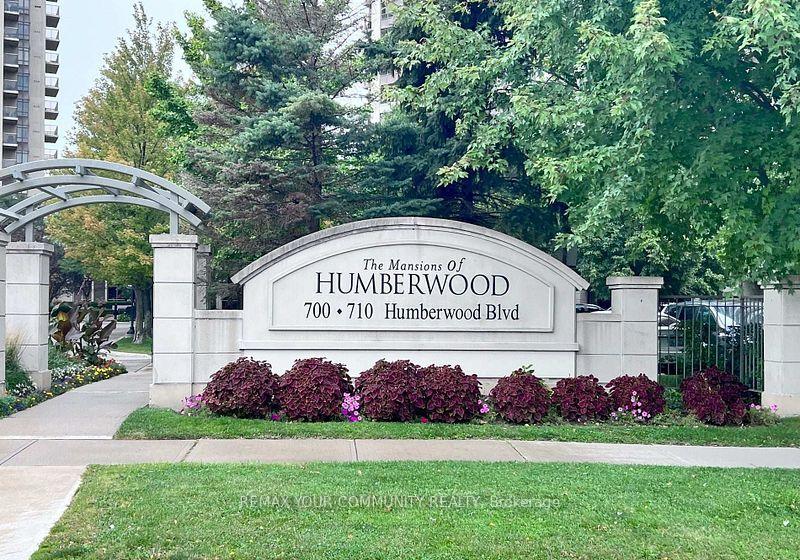 710 Humberwood Boulevard 303, Toronto W10, ON M9W 7J4