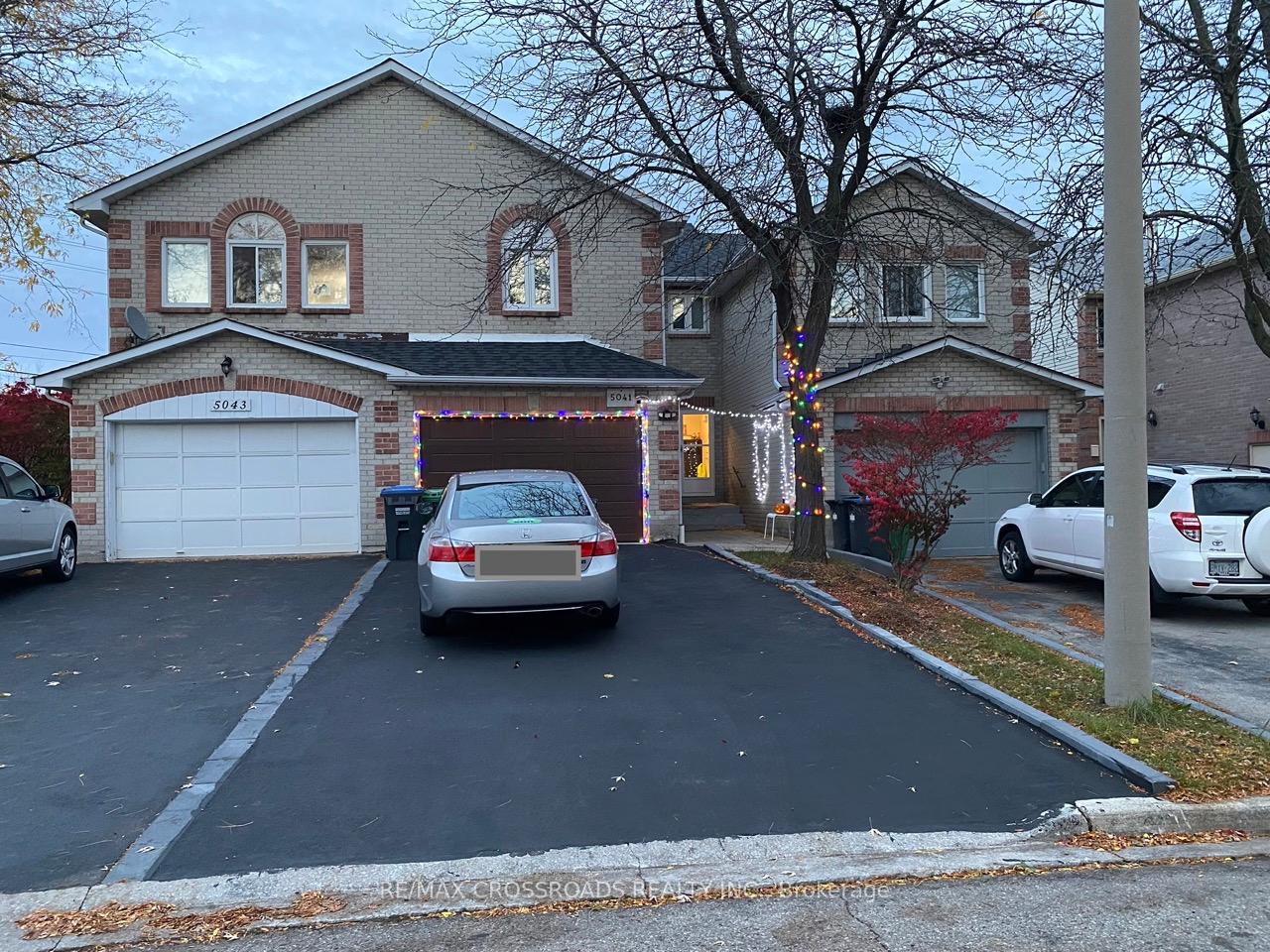 5041 Rundle Court, Mississauga, ON L5M 4A4