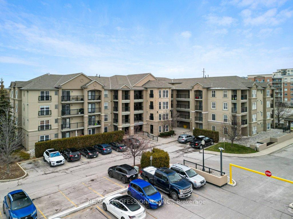 2055 Appleby Line 106, Burlington, ON L7L 7H1