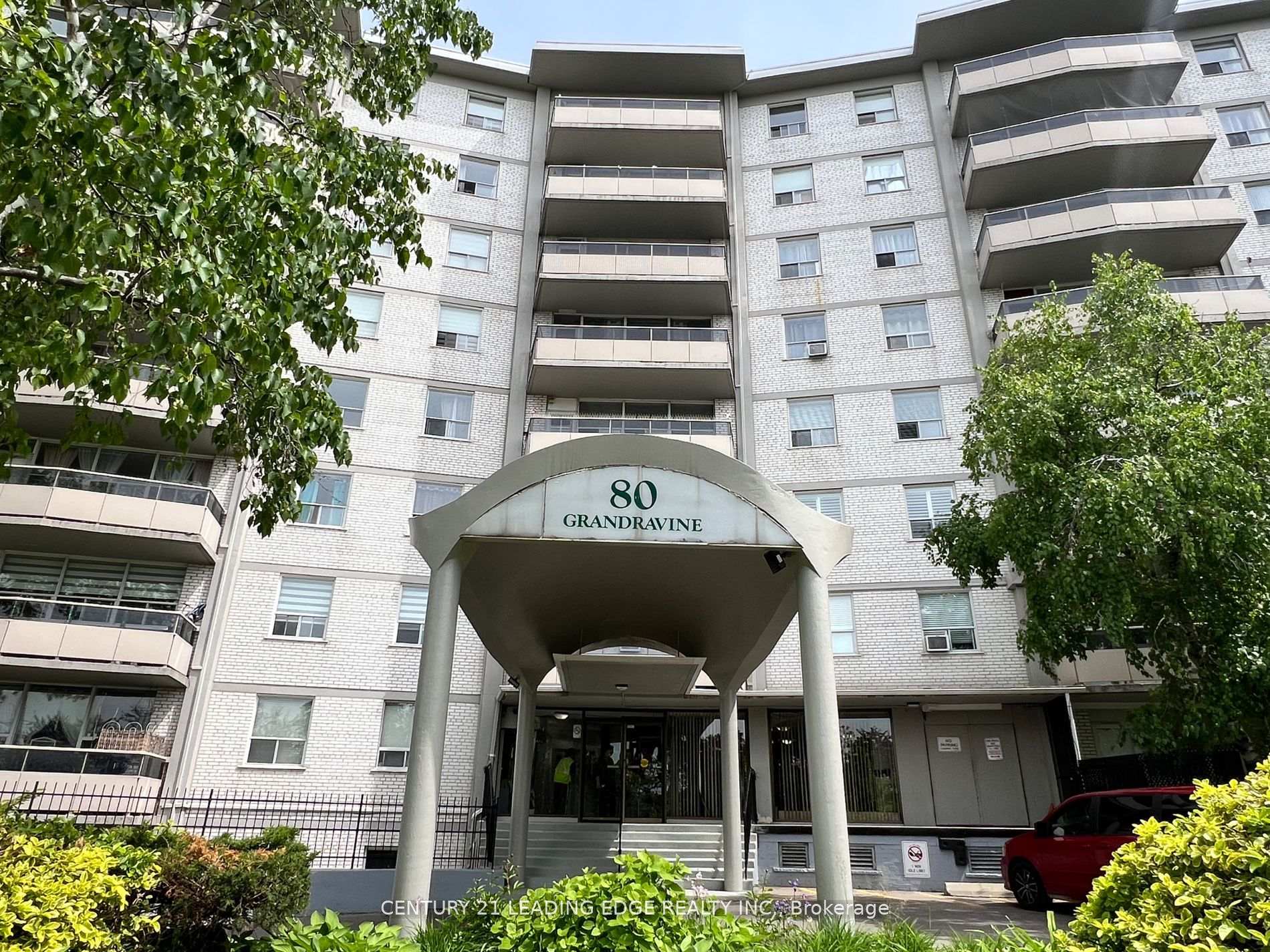 80 Grandravine Drive 402, Toronto W05, ON M3J 1B2