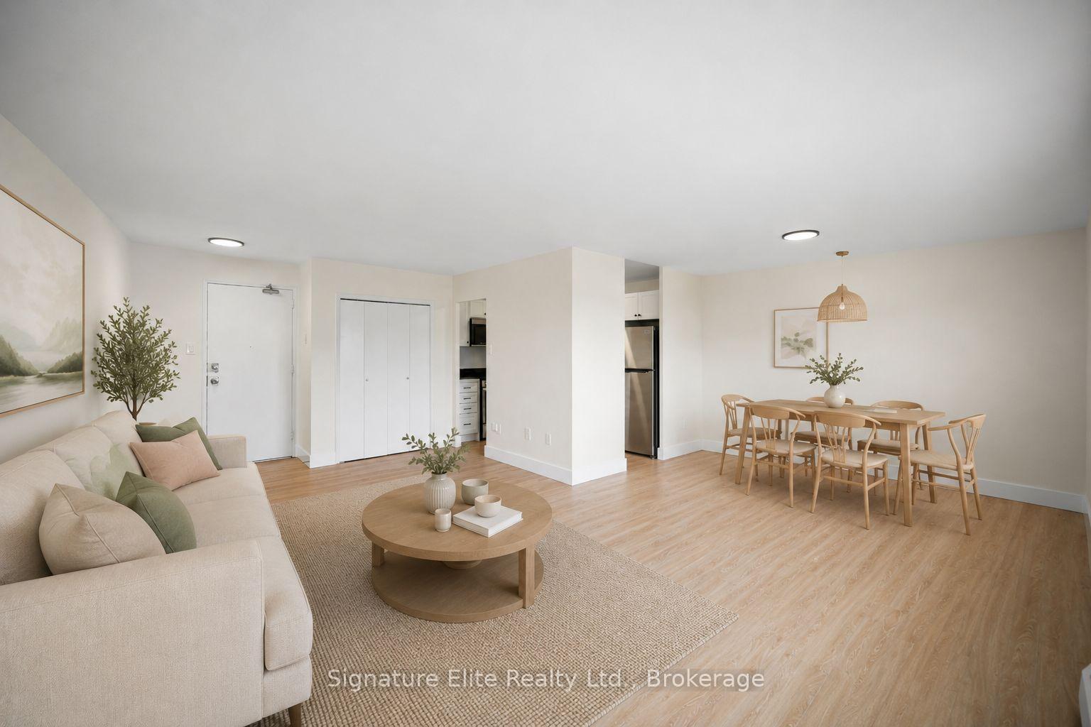 10 Fontenay Court 407, Toronto W08, ON M9A 4W3