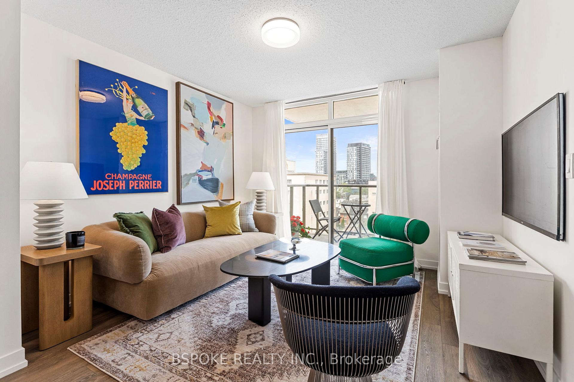 812 Lansdowne Avenue 722, Toronto W02, ON M6H 4K5