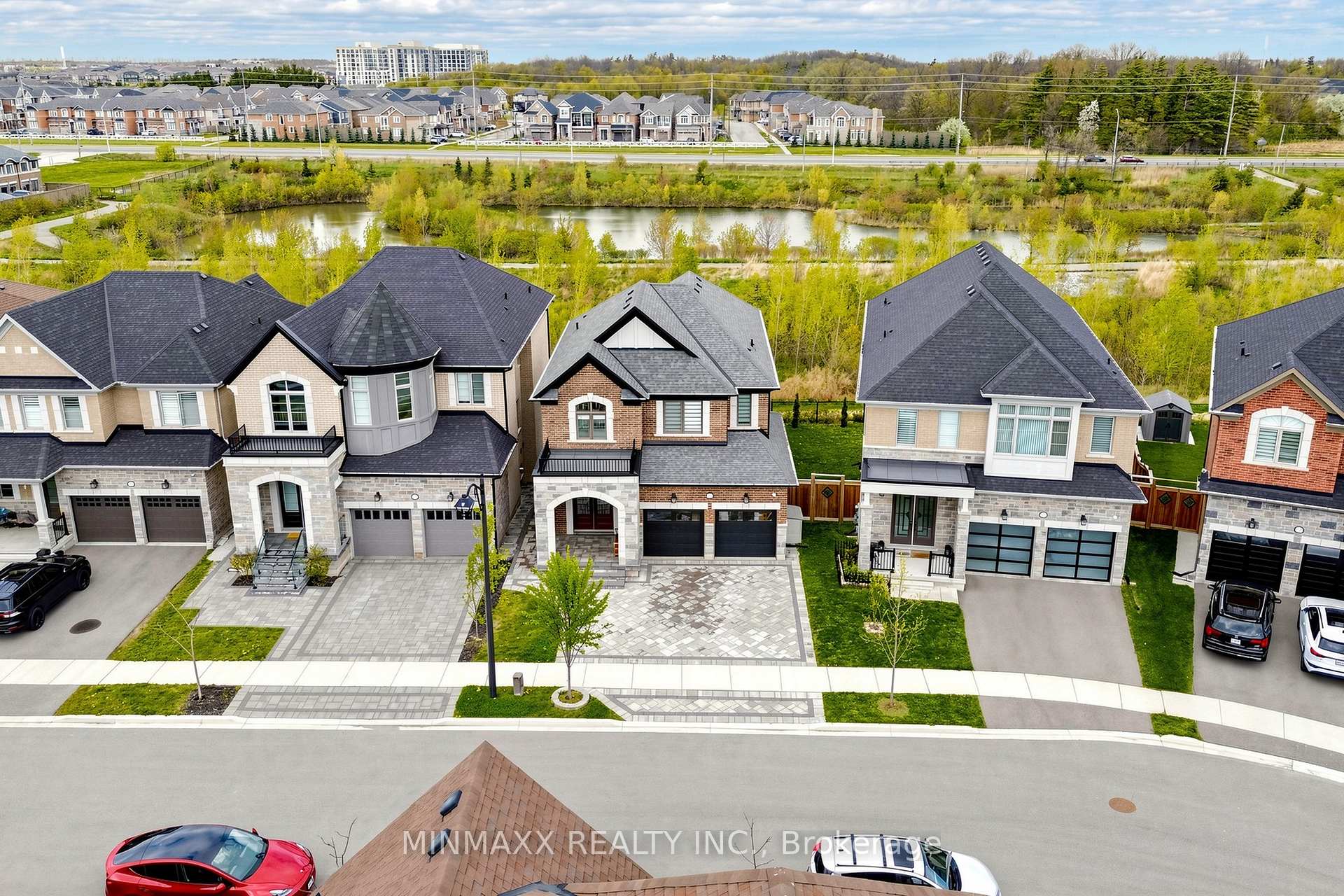 571 Beam Court, Milton, ON L9E 1L3