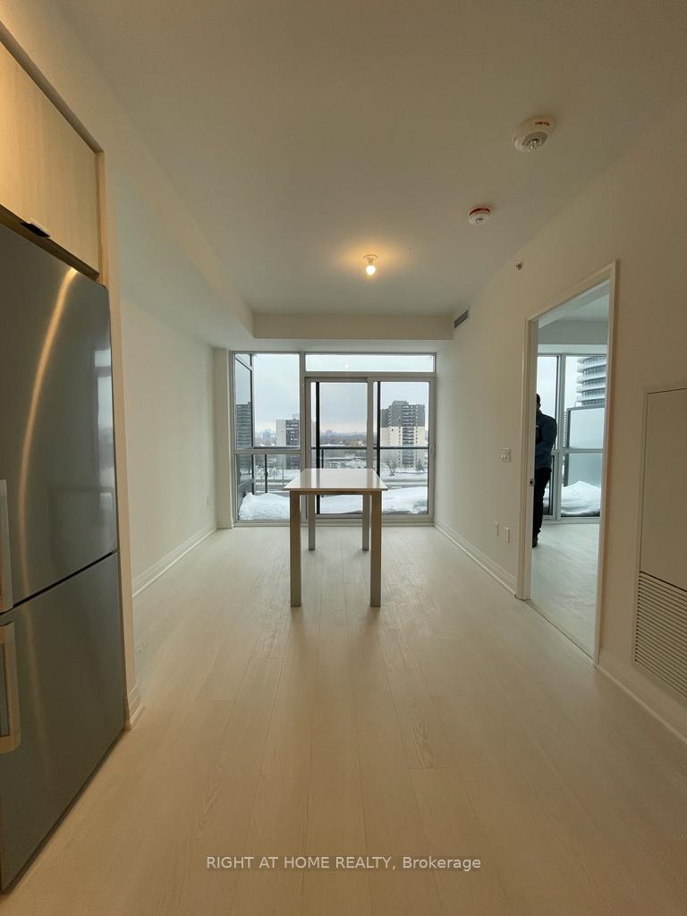 10 Gibbs Road 1003, Toronto W08, ON M9B 6L6
