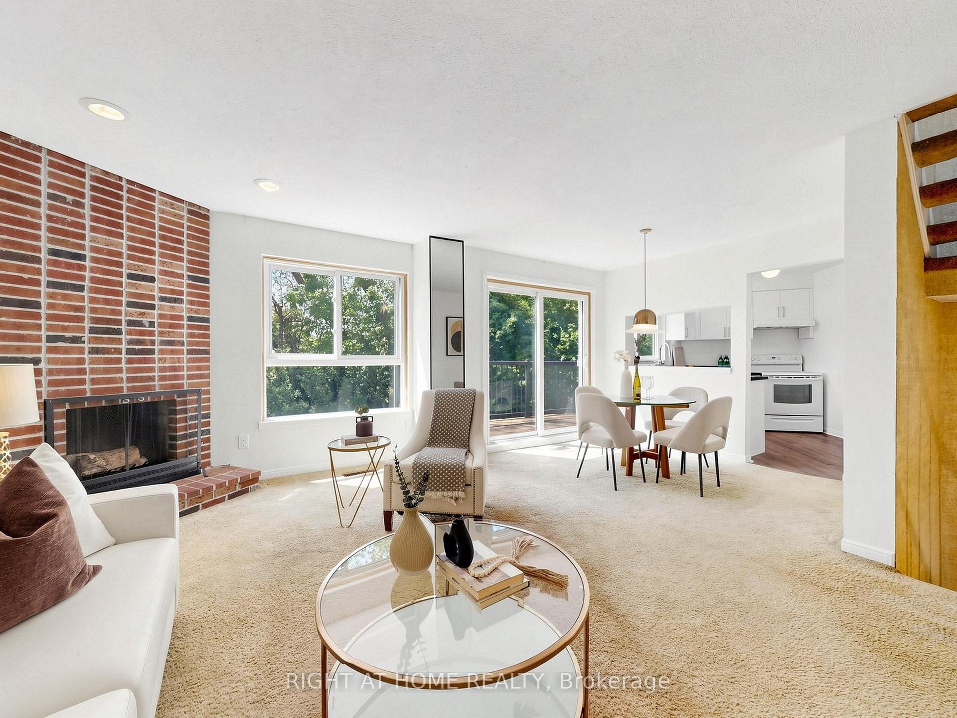 20 Budgell Terrace 14, Toronto W01, ON M6S 1B4