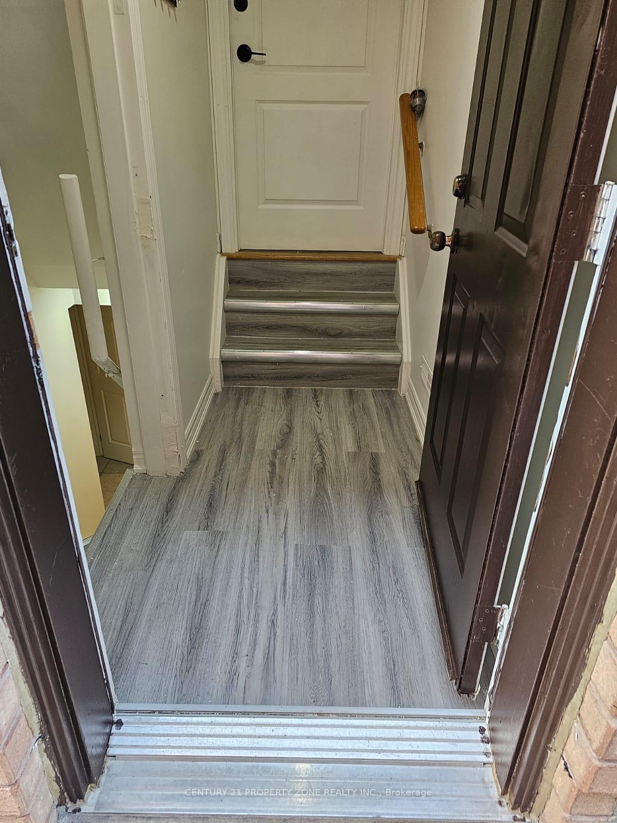11 Chalkfarm Crescent, Brampton, ON L7A 3V8
