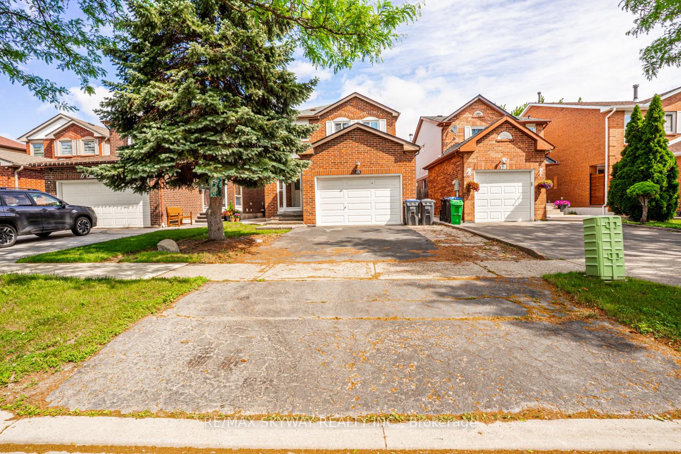 15 Cresswell Drive, Brampton, ON L6Y 2T5
