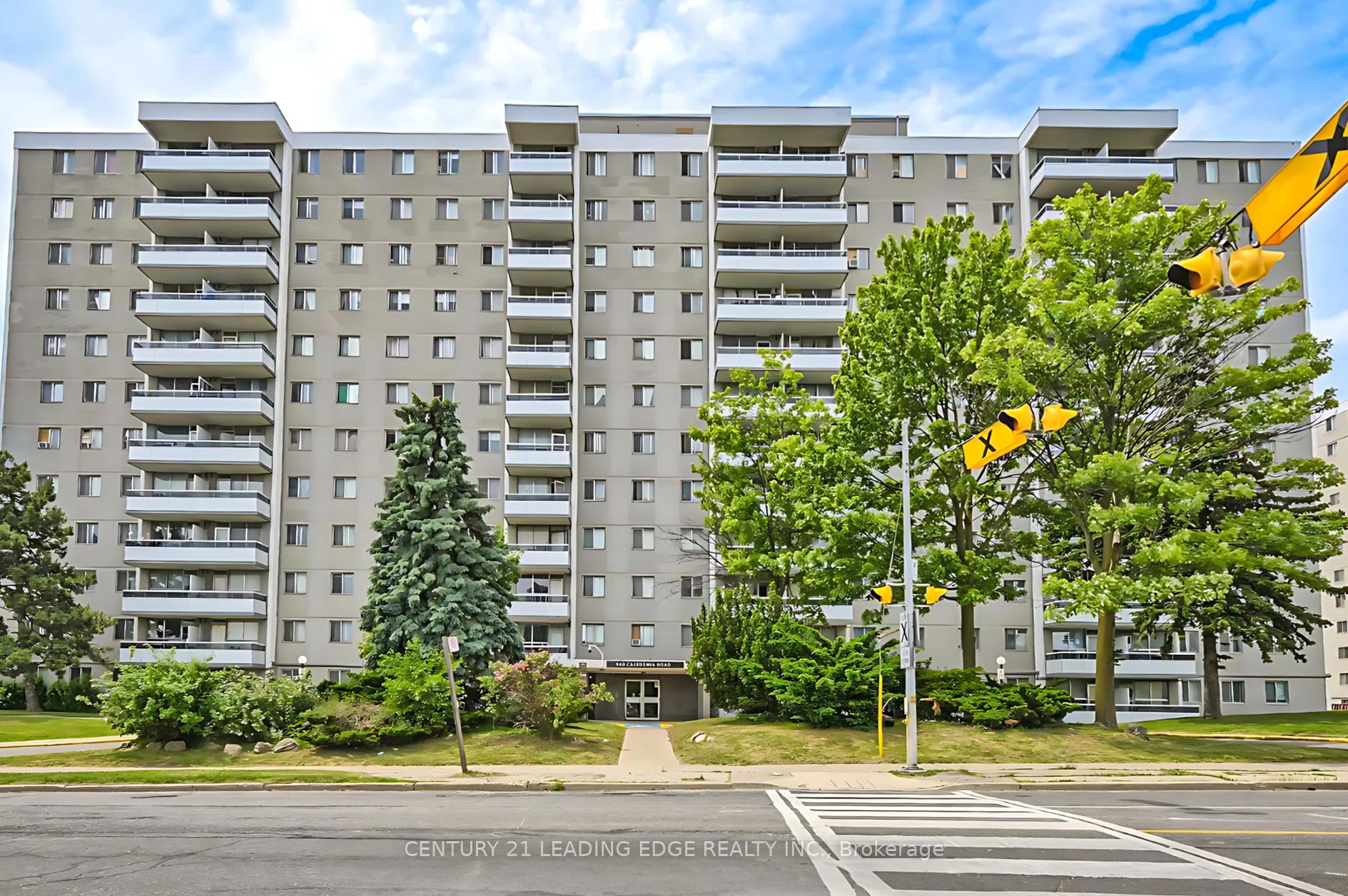 940 Caledonia Road 611, Toronto W04, ON M6B 2G8
