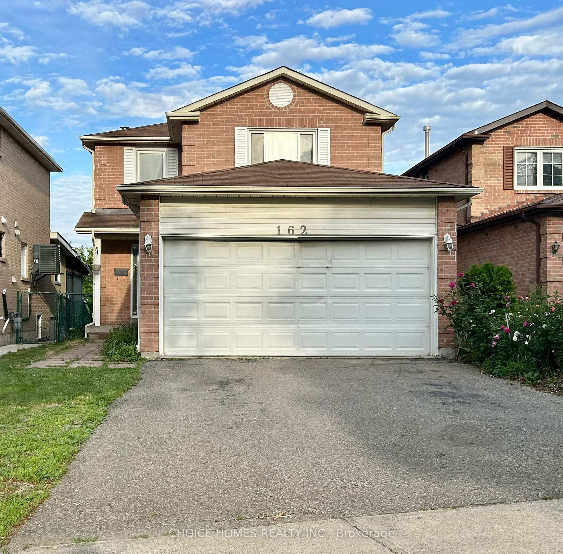 162 Clansman Trail, Mississauga, ON L4Z 3G8
