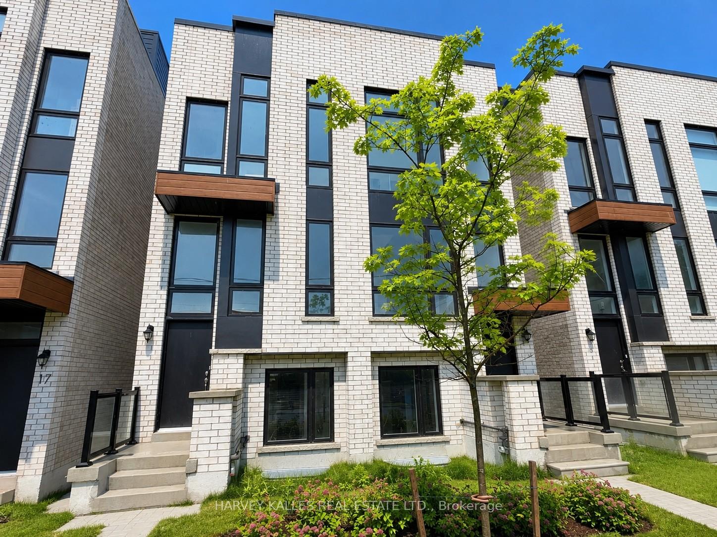 19 Innes Avenue, Toronto W03, ON M6E 0B2