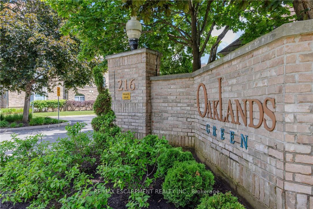 216 Plains Road W D301, Burlington, ON L7T 4L2