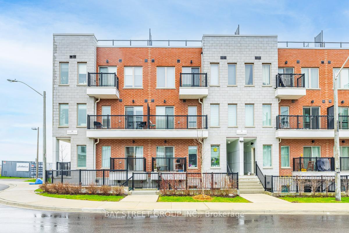 39 John Perkins Bull Drive 6, Toronto W05, ON M3K 0C3