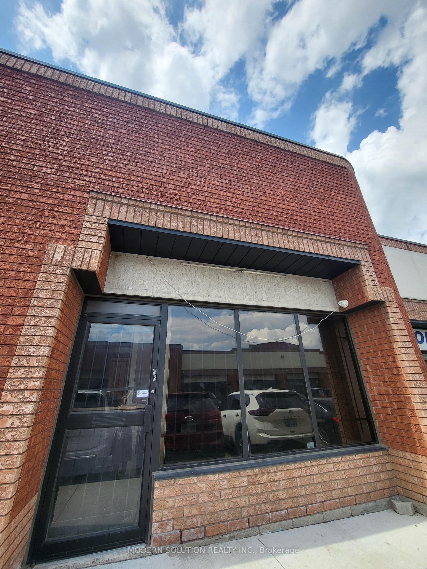 6790 Davand Drive 16, Mississauga, ON L5T 2G5