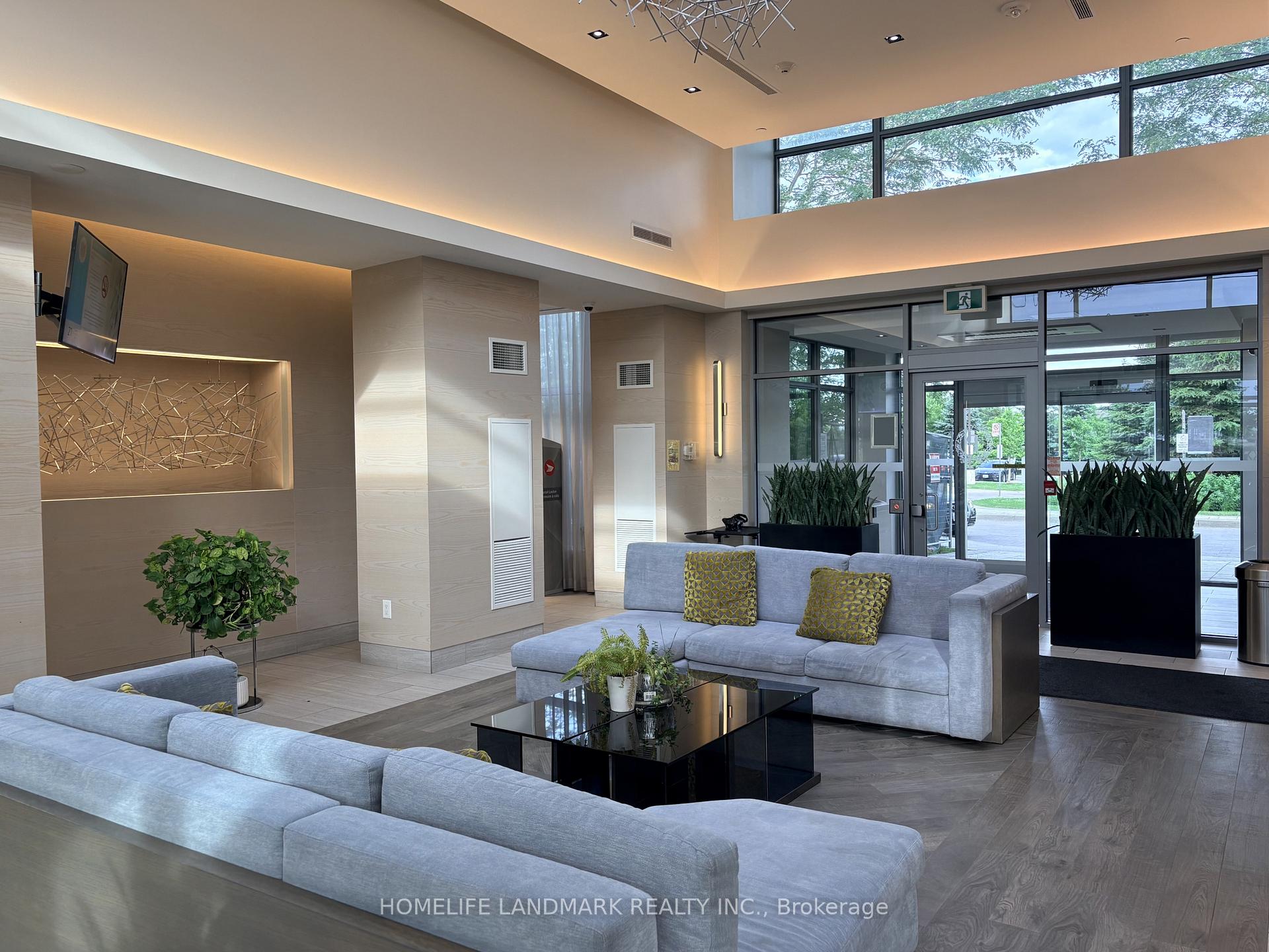 4633 Glen Erin Drive 308, Mississauga, ON L5M 0Y6