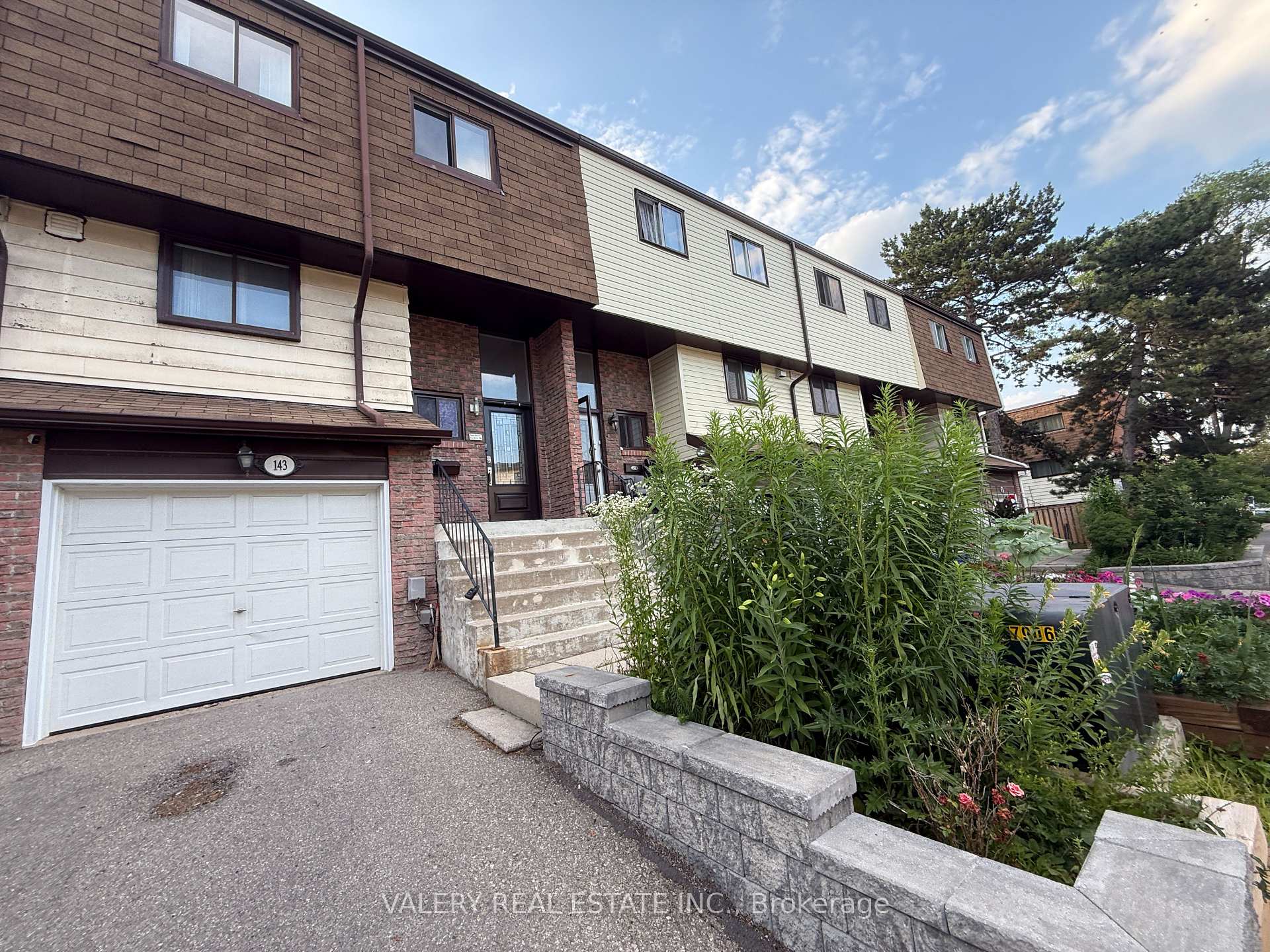 180 Mississauga Valley Boulevard 143A, Mississauga, ON L5A 3M2