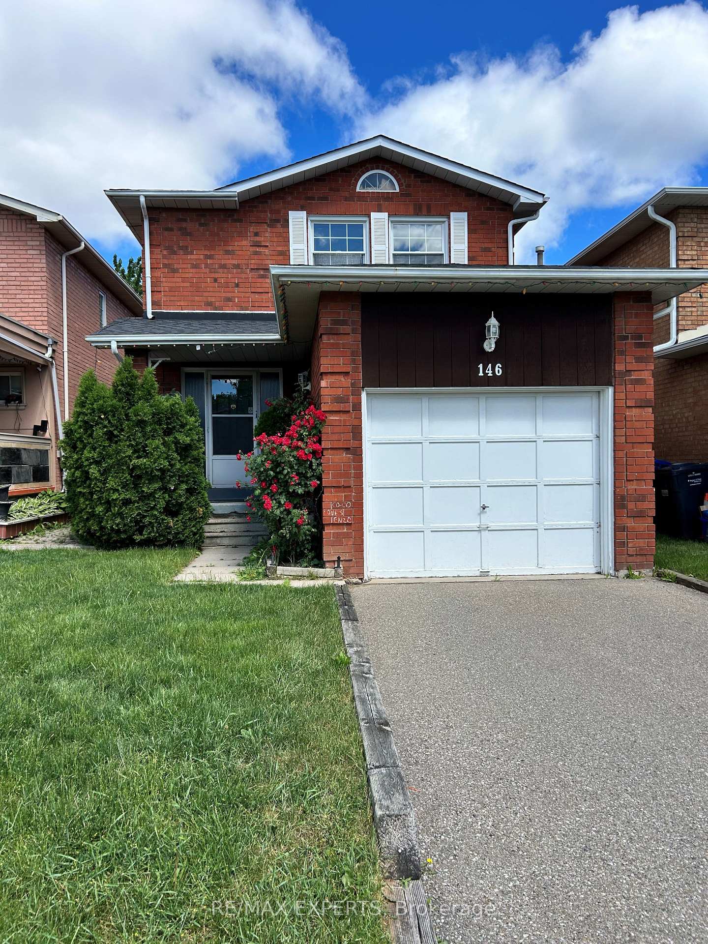 146 Dumfries Avenue, Brampton, ON L6Z 2W9