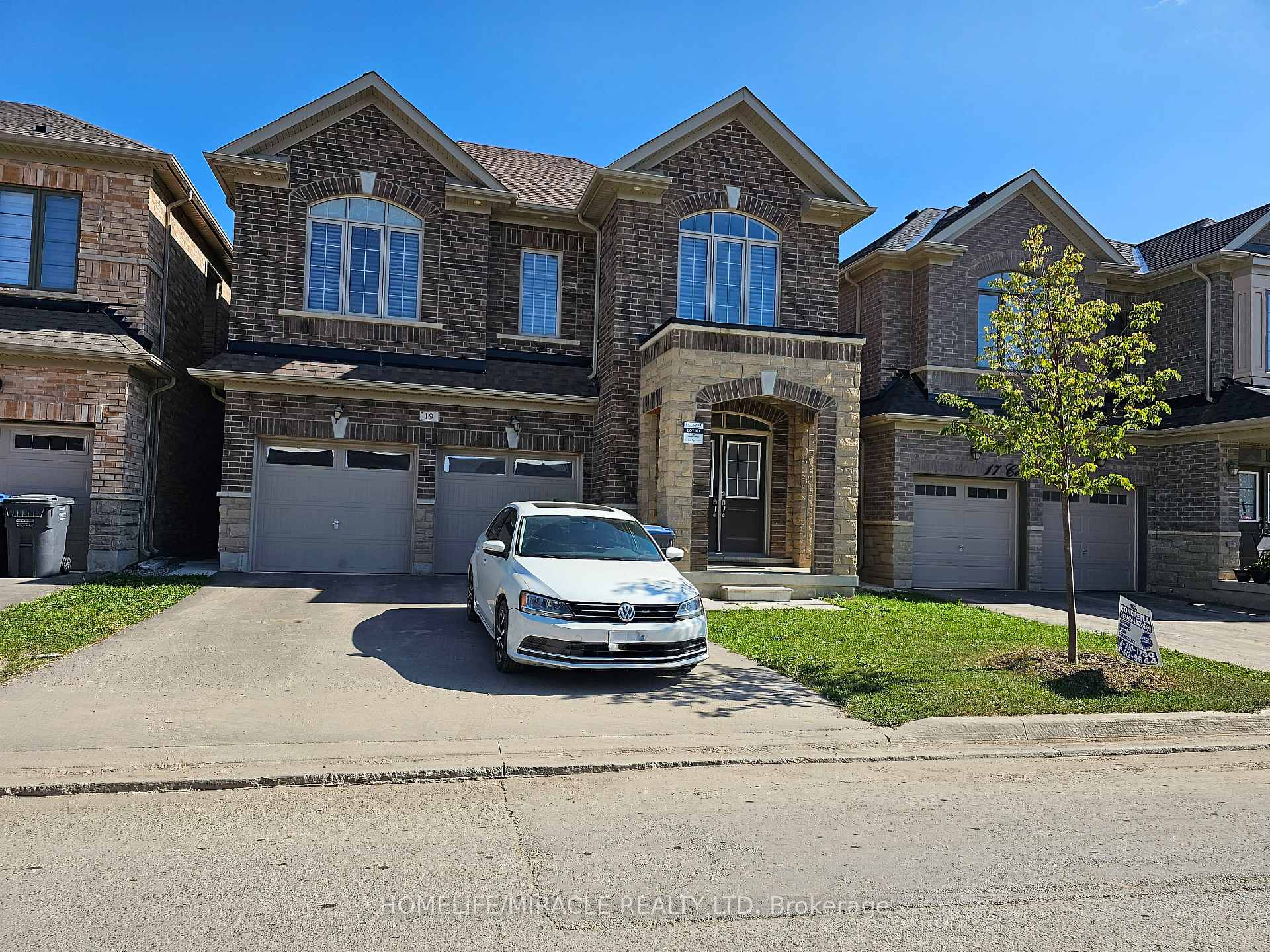 19 Cobriza Crescent (Basmt), Brampton, ON L7A 5A6