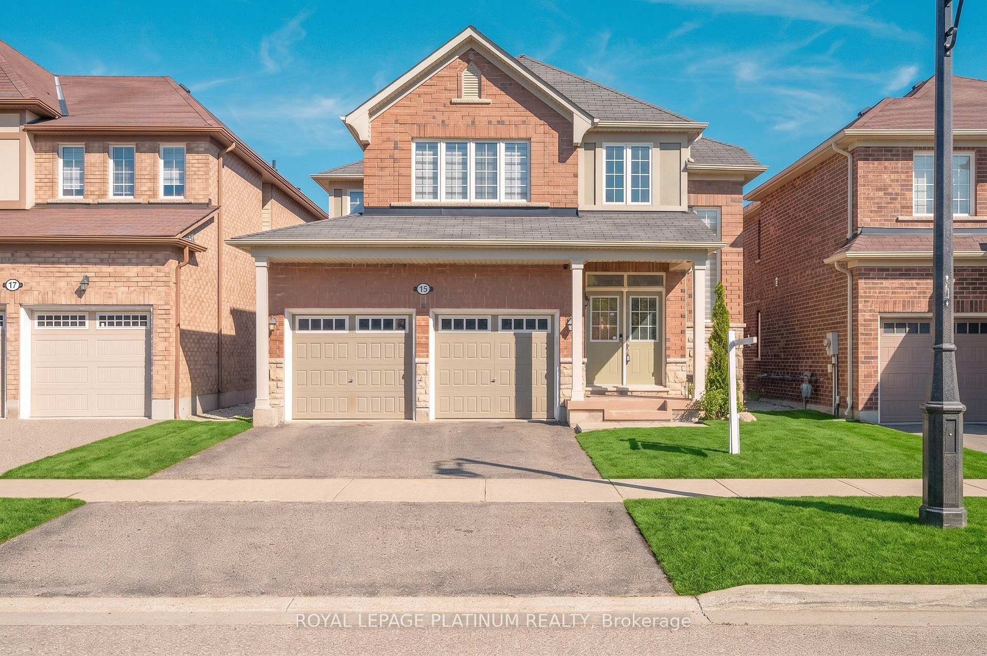 15 Aylesbury Drive, Brampton, ON L7A 0V3