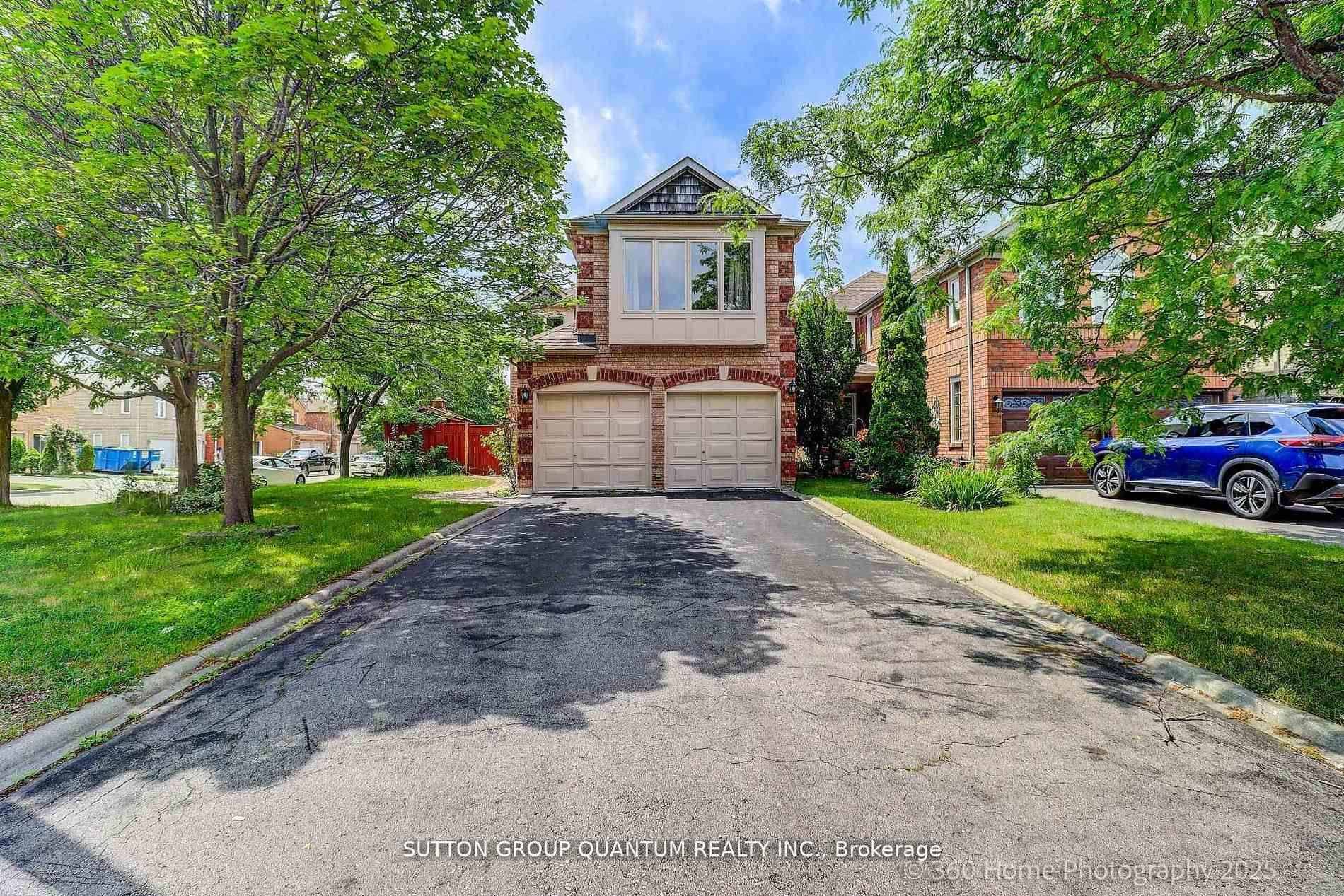 3246 Fanleaf Drive, Mississauga, ON L5N 7C9