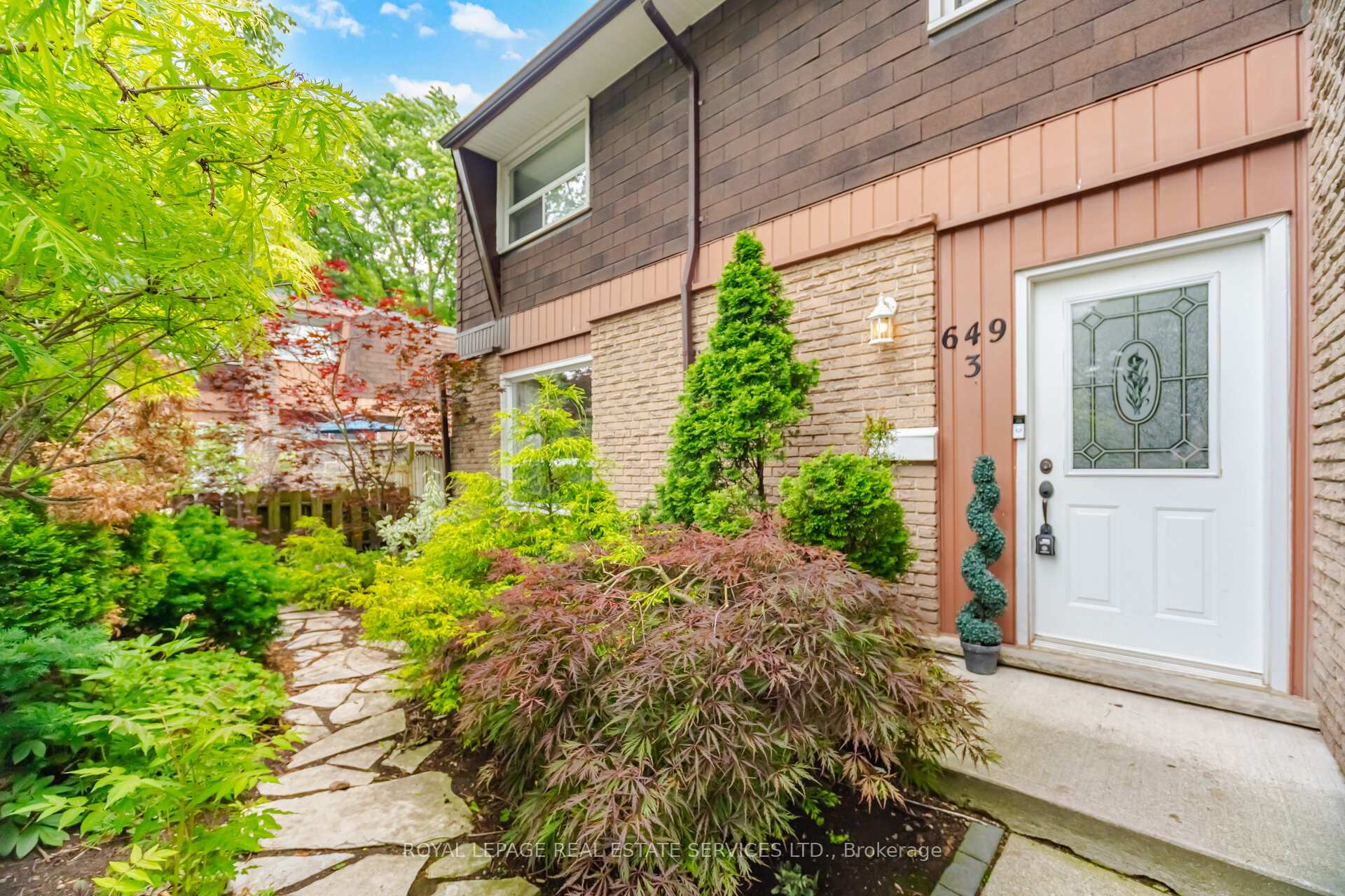 649 Francis Road 3, Burlington, ON L7T 3X6