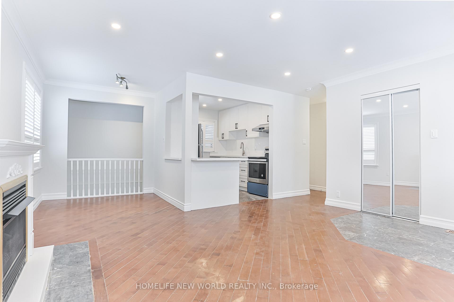 3 Erlesmere Avenue, Brampton, ON L6W 2T4