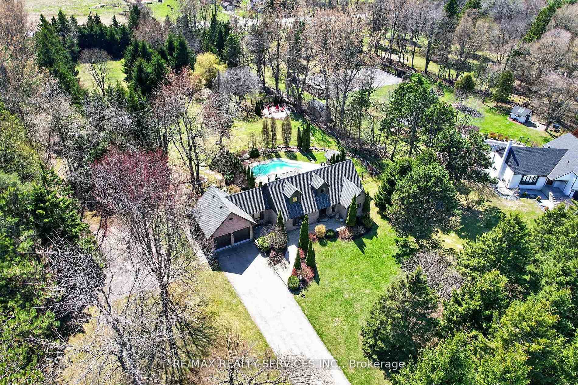 12 Glenn Court, Caledon, ON L7K 0P2