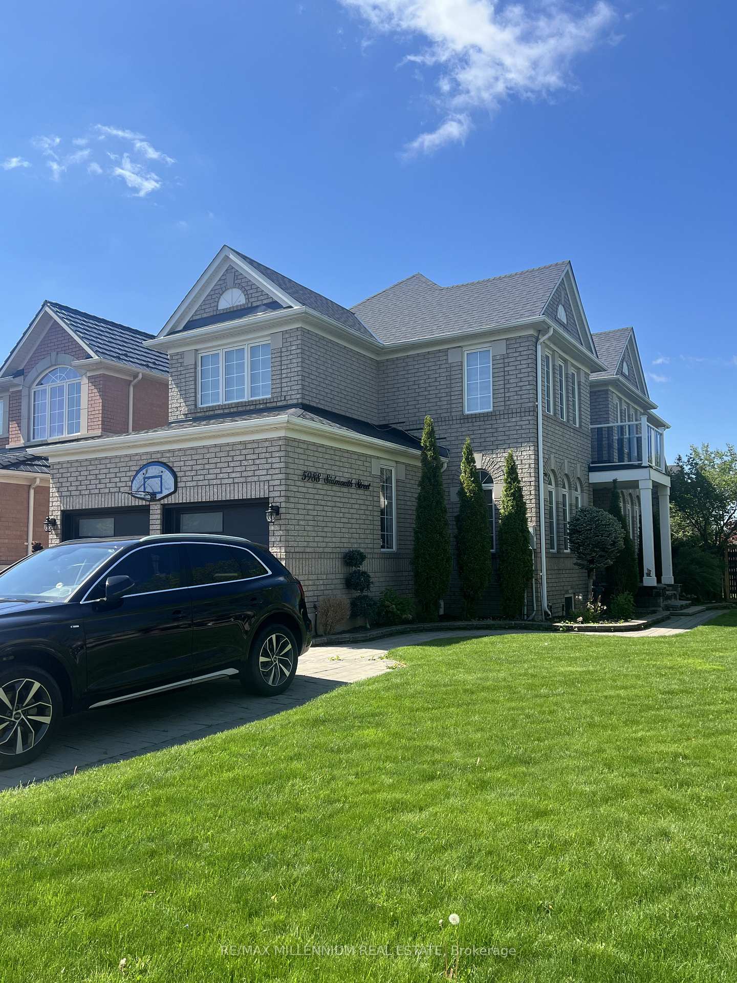 5988 Sidmouth Street Basement, Mississauga, ON L5V 2Z5