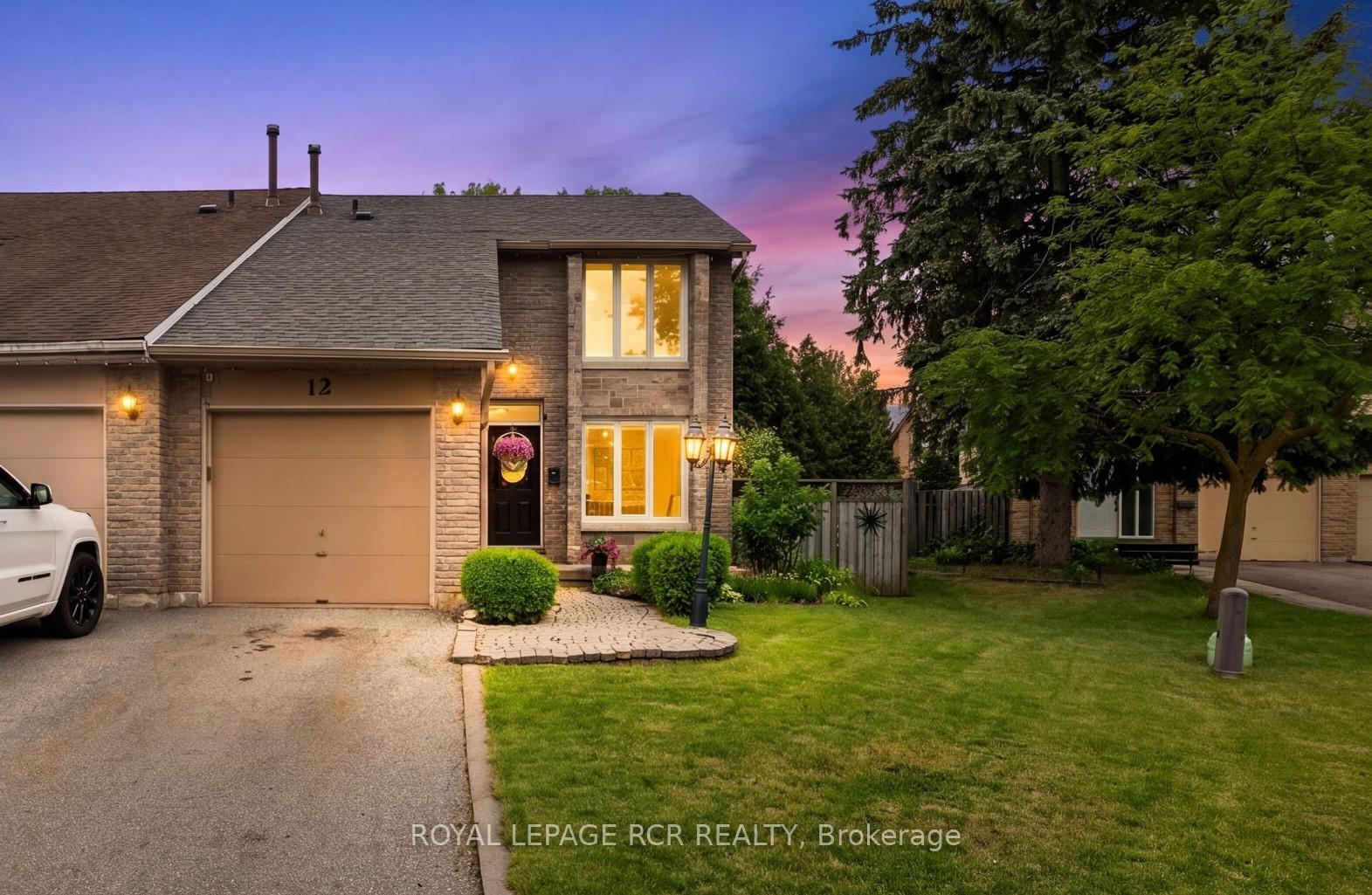 12 Macassa Court, Brampton, ON L6Z 1B3