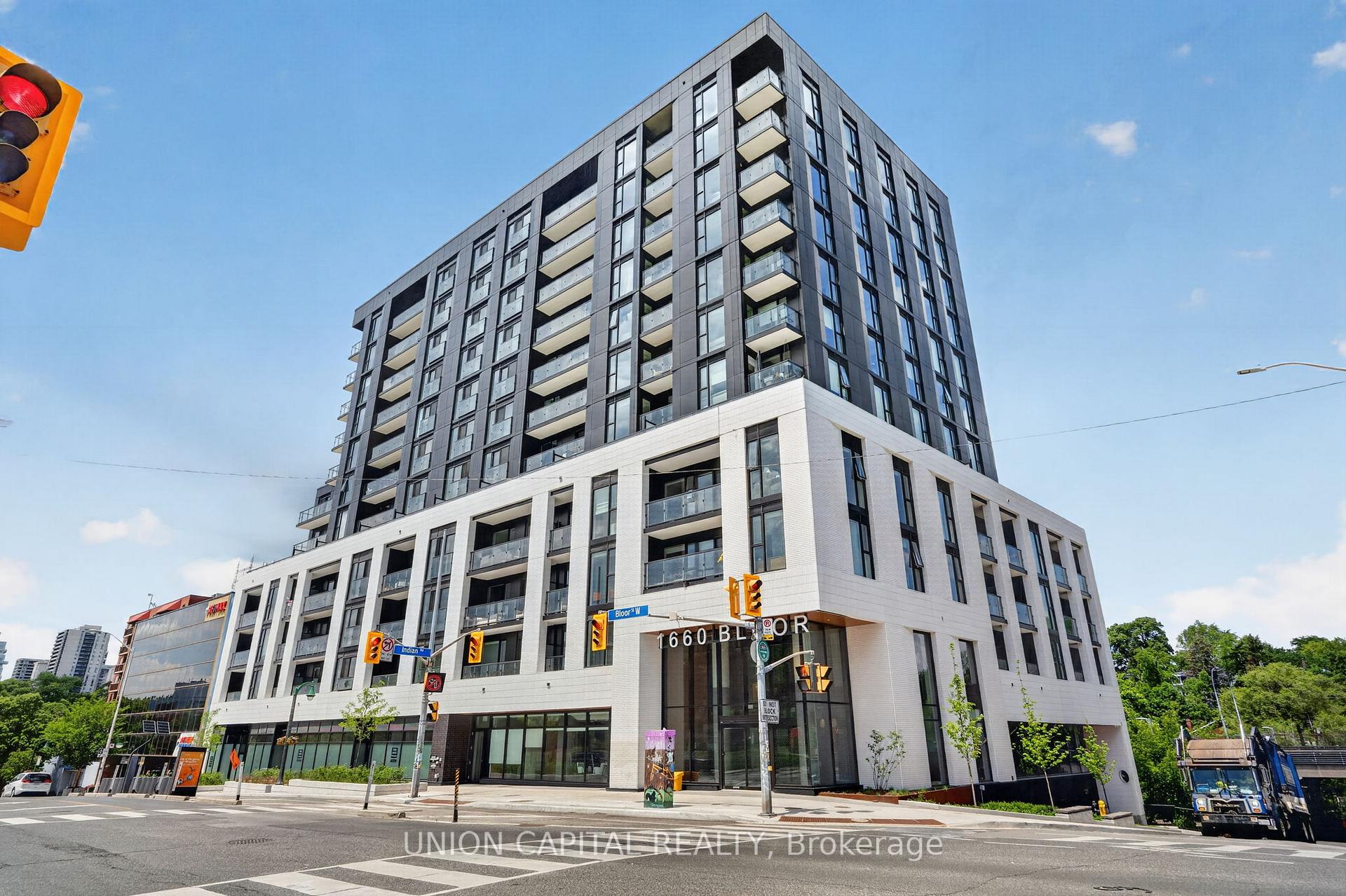 1660 Bloor Street W 910, Toronto W02, ON M6P 0C6
