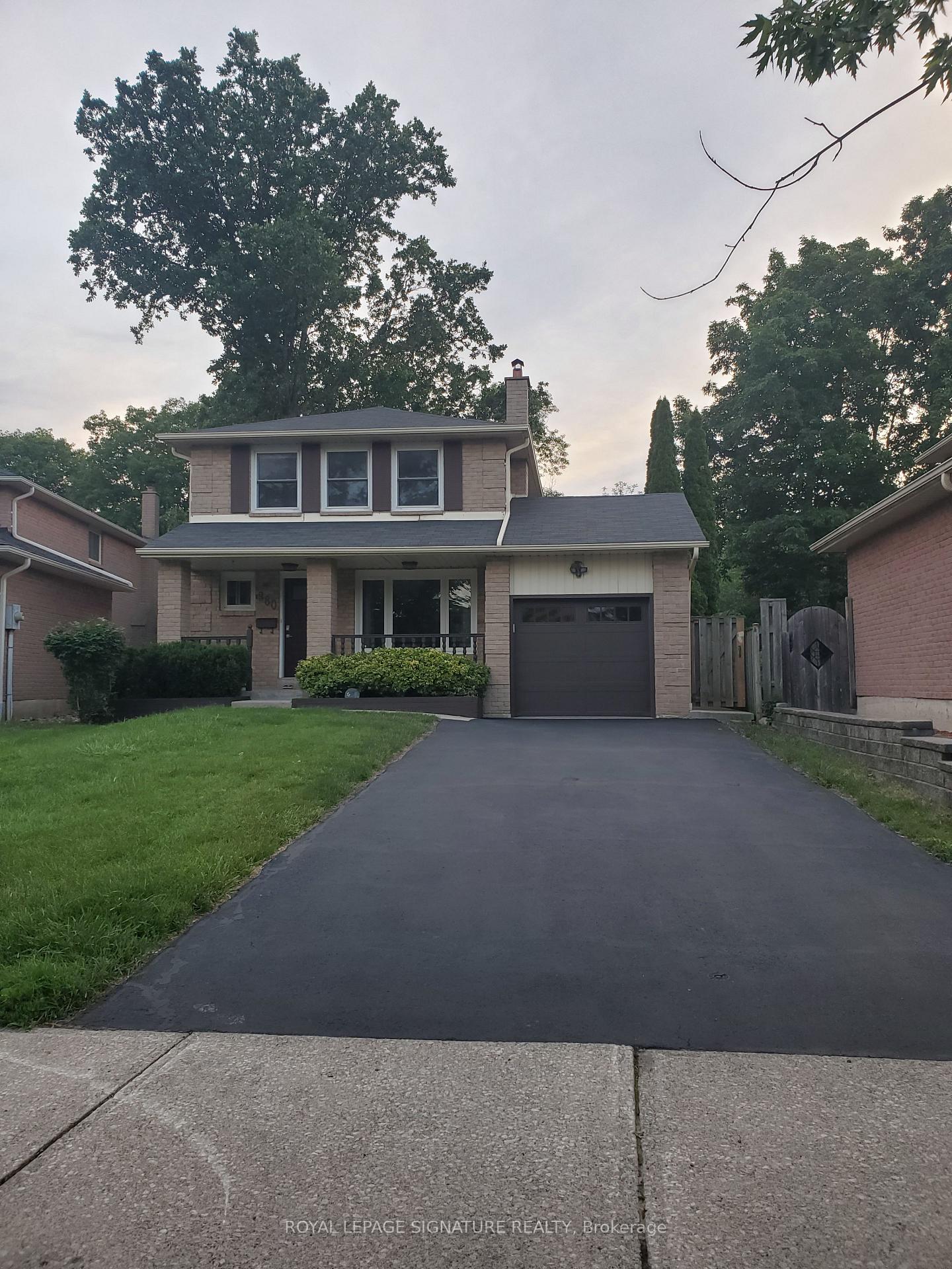 980 Sawgrass Crescent, Mississauga, ON L5C 3Y3