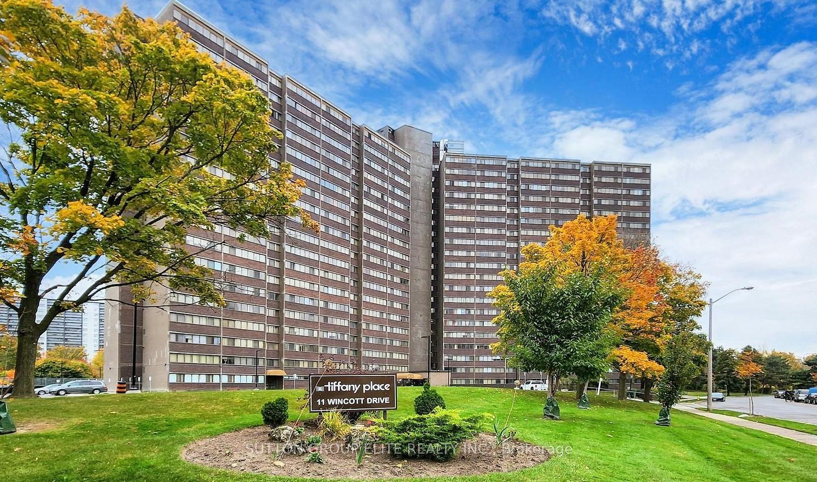 11 Wincott Drive 1110, Toronto W09, ON M9R 2R9