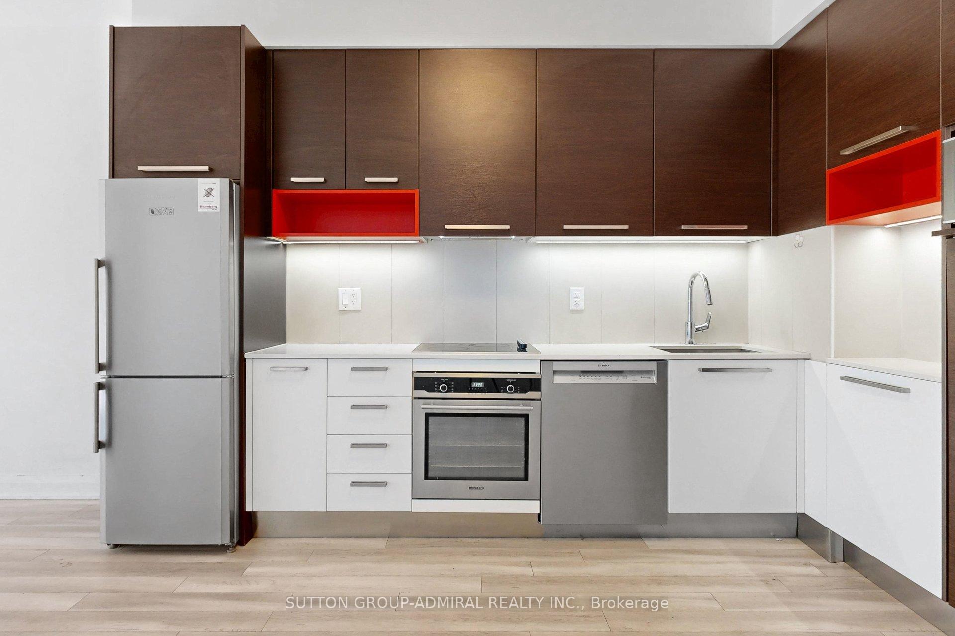 36 Park Lawn Road 1, Toronto W06, ON M8V 0E5