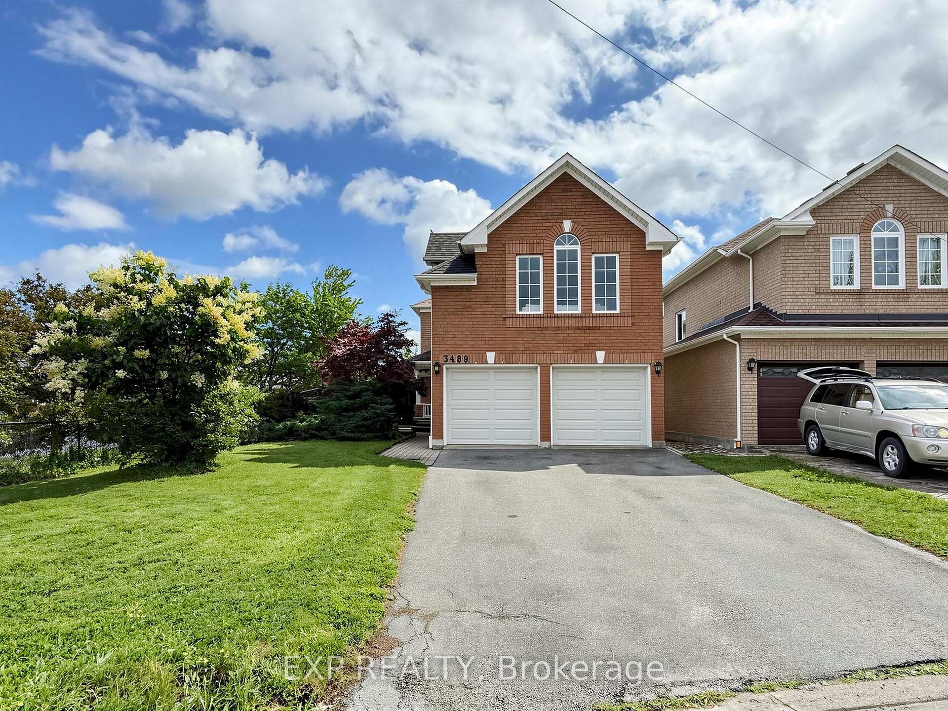 3489 Warley Court, Mississauga, ON L5B 4C6