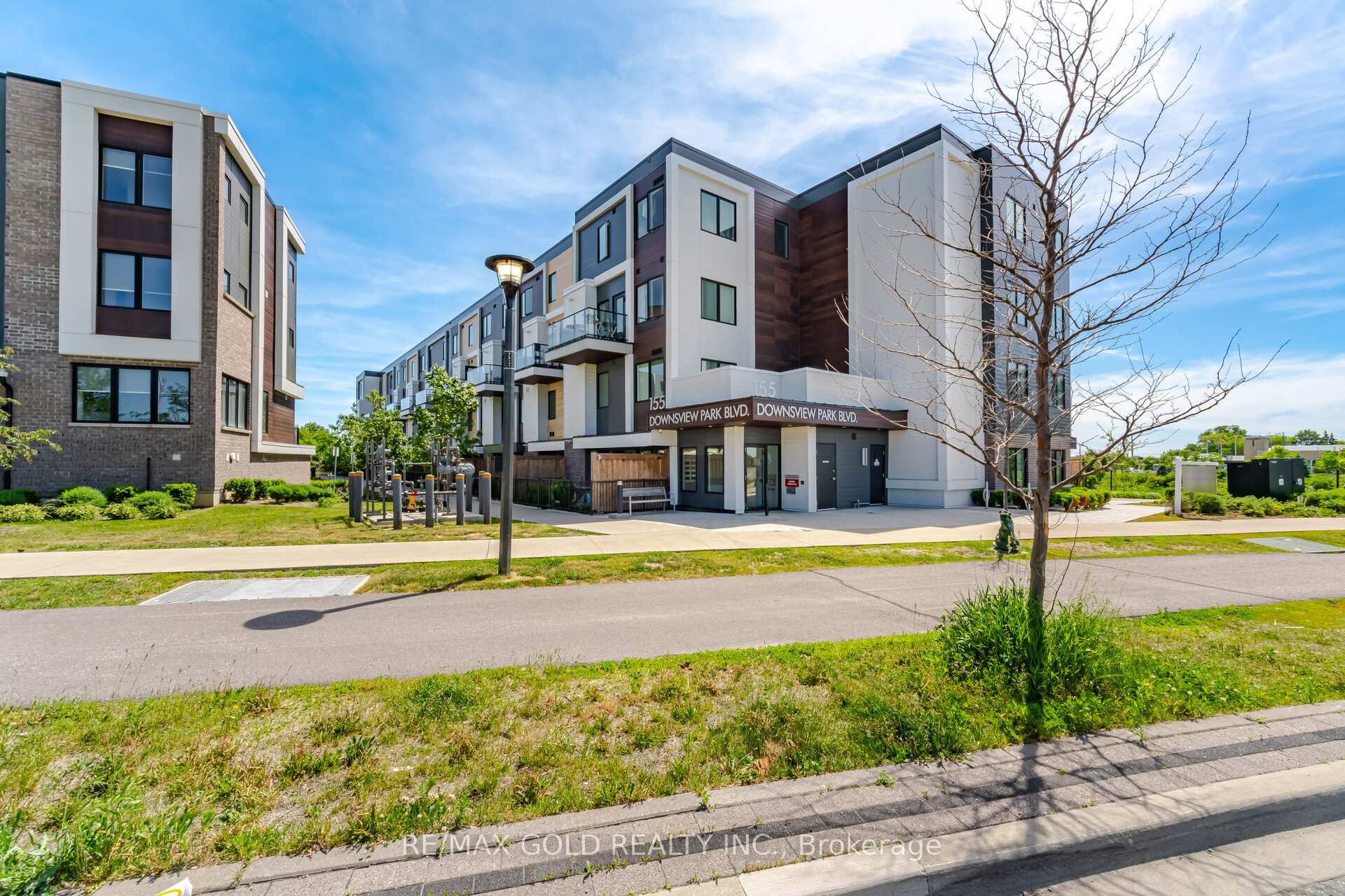 155 Downsview Park Boulevard 204, Toronto W05, ON M3K 0E3
