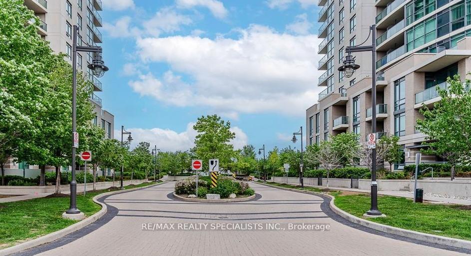 215 Sherway Gardens Road 1205, Toronto W08, ON M9C 0A4