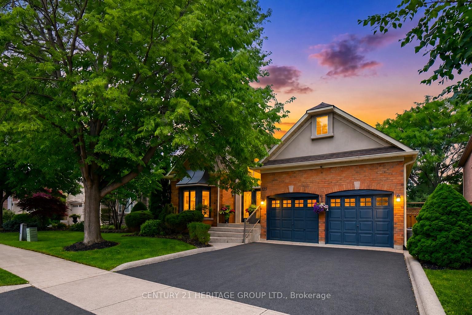 1018 Riverbank Way, Oakville, ON L6H 6X1