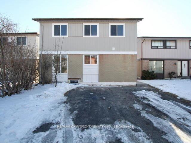 11 Golden Gate Drive, Brampton, ON L6S 2K4