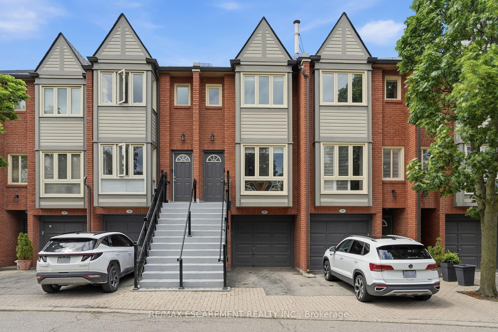 895 Maple Avenue 317, Burlington, ON L7S 2H7
