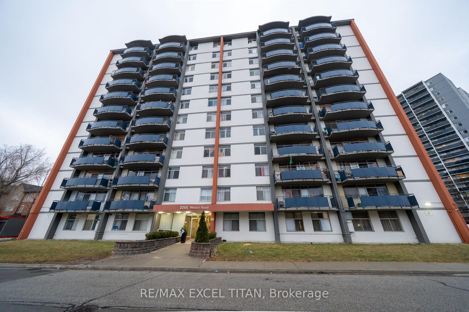 2255 Weston Road B101, Toronto W04, ON M9N 1Y5