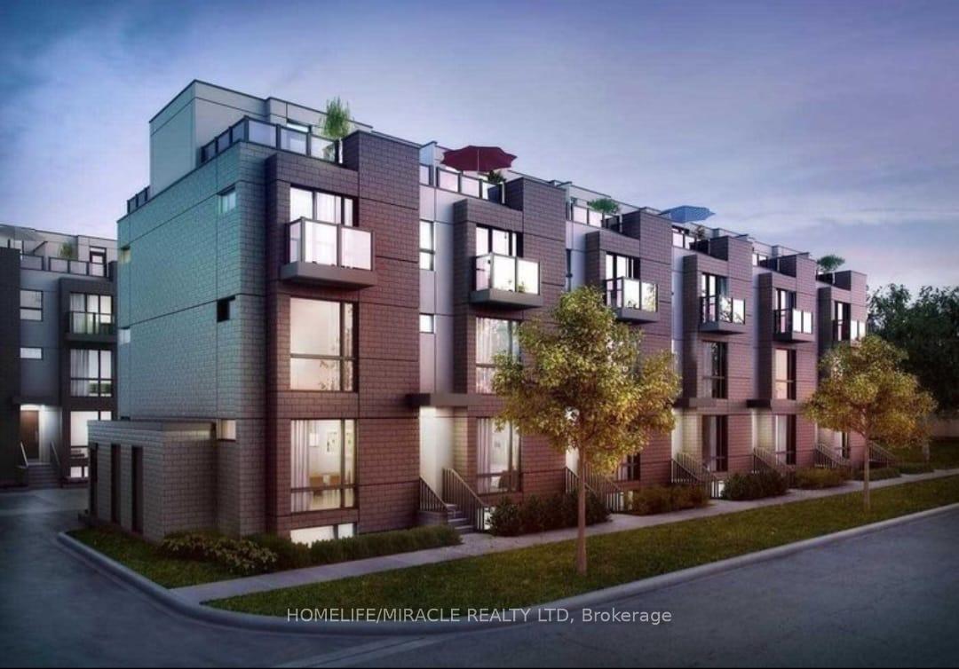 32 Fieldway Road 122, Toronto W08, ON M8Z 0E3