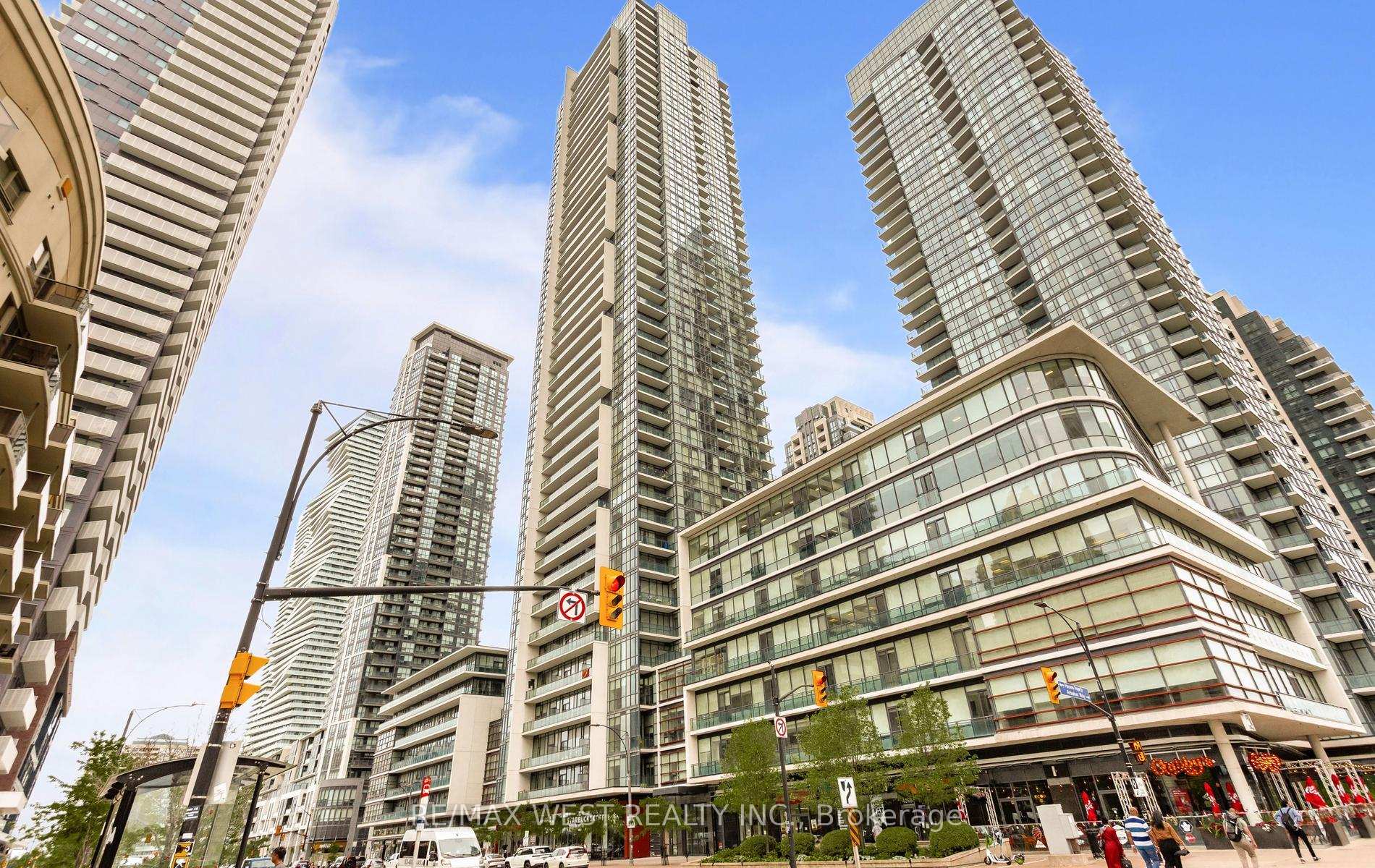 4070 Confederation Pkwy #1504 Parkway, Mississauga, ON L5B 0E9