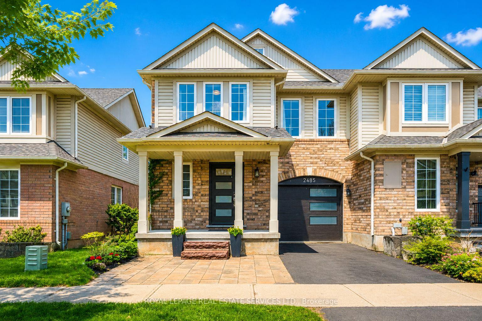 2485 Wooden Hill Circle, Oakville, ON L6M 4E3