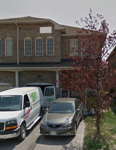 13 Capistro Street, Brampton, ON L7A 3J2