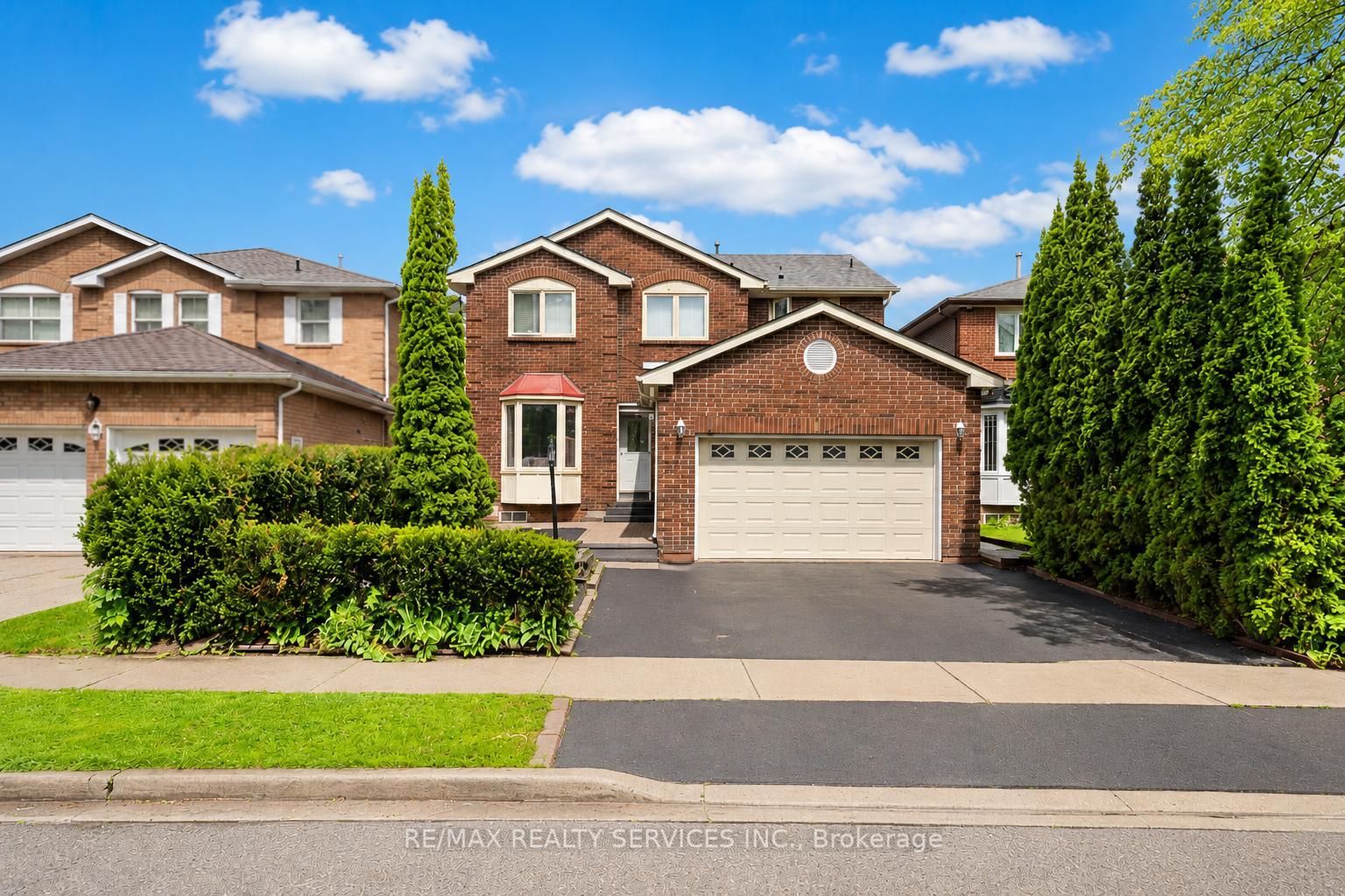 14 Conover Court, Brampton, ON L6Y 3J5